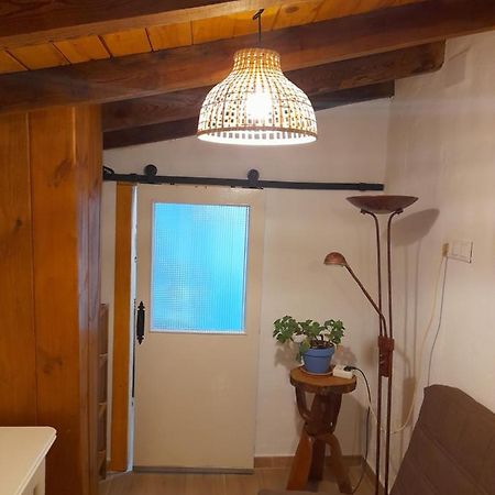 Habitacion Rustica Independiente Con Todas Las Comodidades, Sofacama Y Ventilador Tordesillas Eksteriør billede