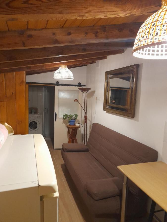 Habitacion Rustica Independiente Con Todas Las Comodidades, Sofacama Y Ventilador Tordesillas Eksteriør billede