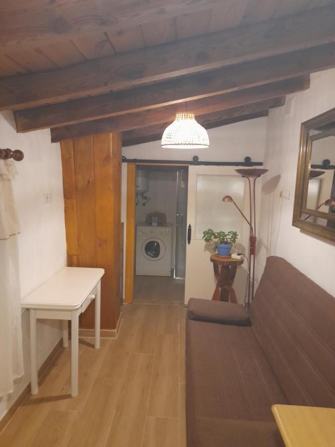 Habitacion Rustica Independiente Con Todas Las Comodidades, Sofacama Y Ventilador Tordesillas Eksteriør billede
