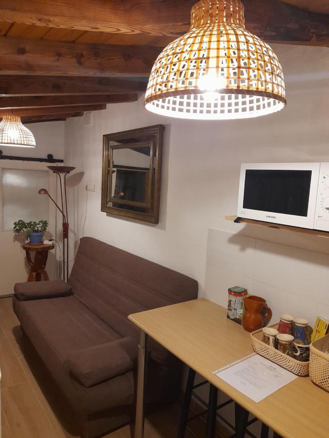 Habitacion Rustica Independiente Con Todas Las Comodidades, Sofacama Y Ventilador Tordesillas Eksteriør billede